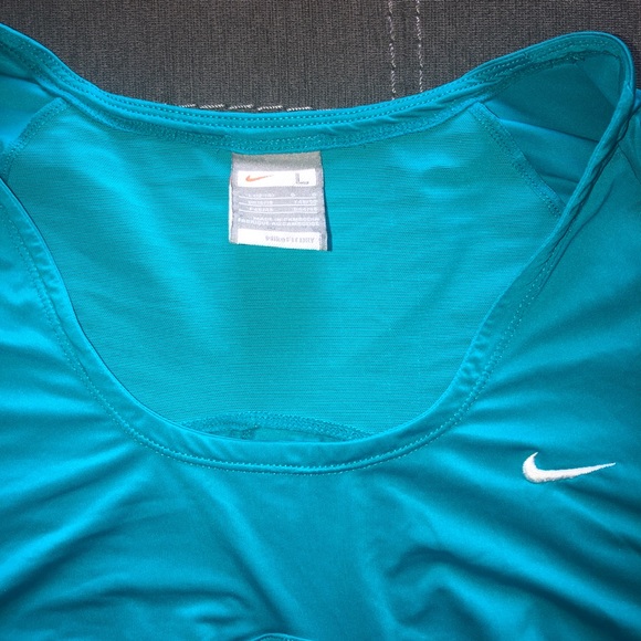 Royal Blue Nike 3/4 Sleeve - Gently Worn! - Picture 3 of 5